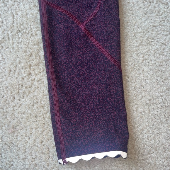 Lululemon Leggings 7/8, size 4 - Picture 3 of 6